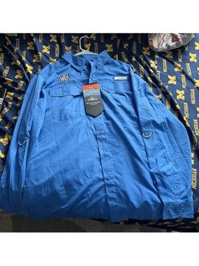 Habit shirt men’s large new